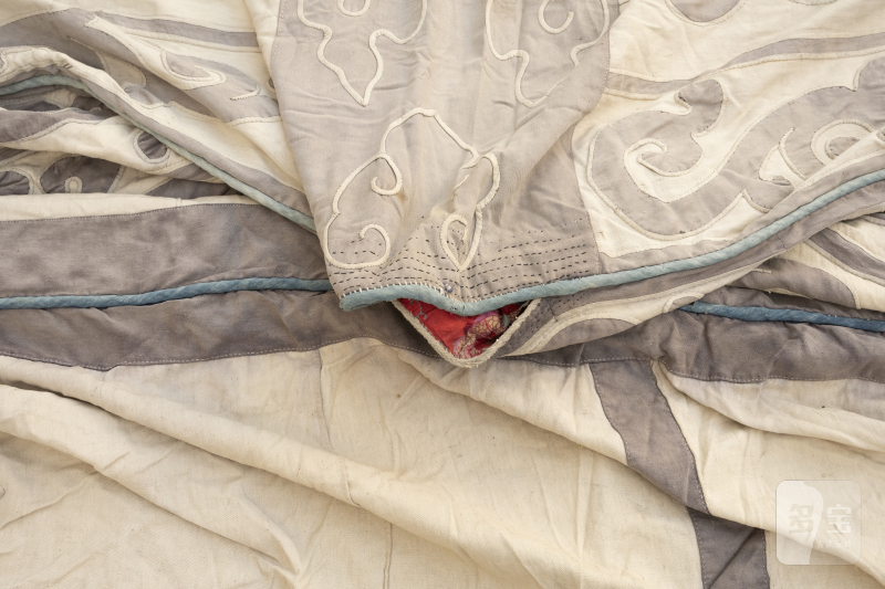 A LARGE APPLIQUÉ COTTON TENT - 图16